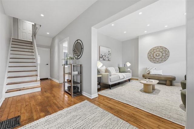 1006 Farragut St, Highland Park, PA 15206