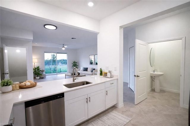 2881 Citrus ST, Naples, FL 34120