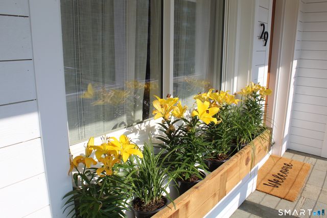 29 Quintard Terrace, Stamford, CT 06902