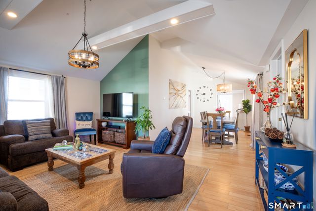 29 Quintard Terrace, Stamford, CT 06902