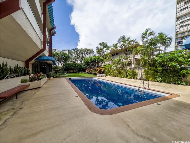 1535 Pensacola Street 44, Honolulu, HI 96822