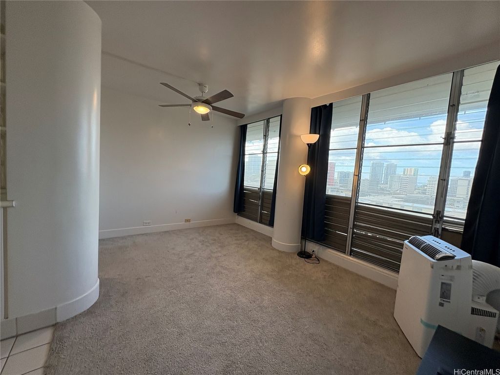 1535 Pensacola Street 44, Honolulu, HI 96822