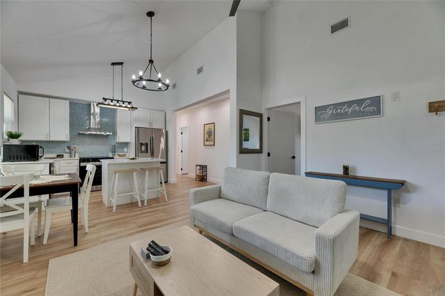1021 E 25TH AVENUE, Tampa, FL 33605