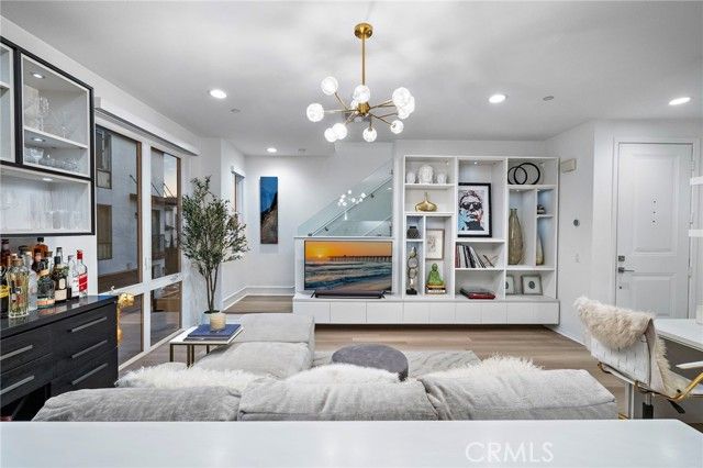 20452 Santa Ana Ave B, Newport Beach, CA 92660