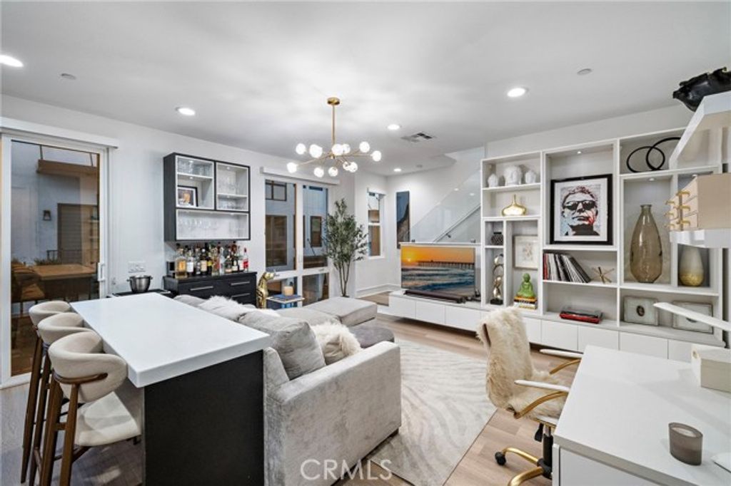 20452 Santa Ana Ave B, Newport Beach, CA 92660