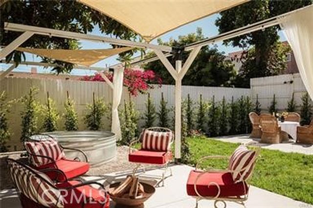 7142 Marshfield, Los Angeles, CA 90046