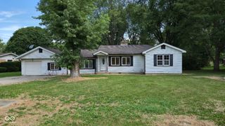 742 E McKenzie Road, Greenfield, IN 46140