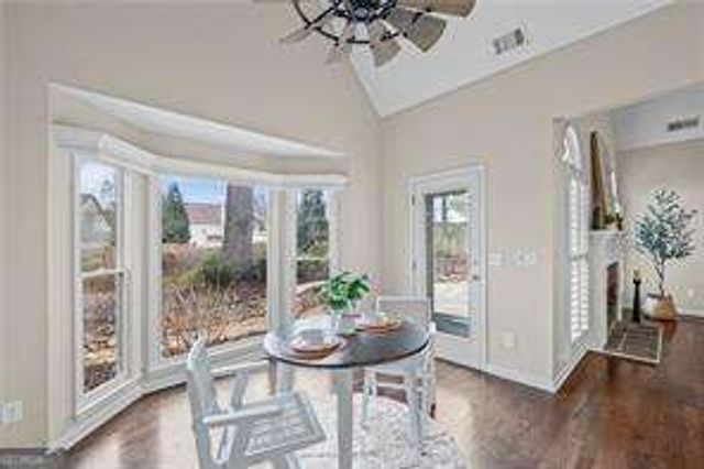 1939 Parkview Trace NW, Kennesaw, GA 30152