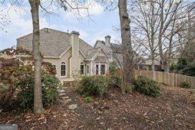 1939 Parkview Trace NW, Kennesaw, GA 30152