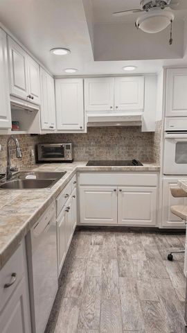 400 Kings Point Dr 408, Sunny Isles Beach, FL 33160