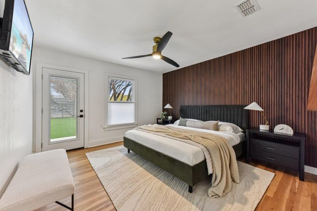 1101 Manlove ST, Austin, TX 78741