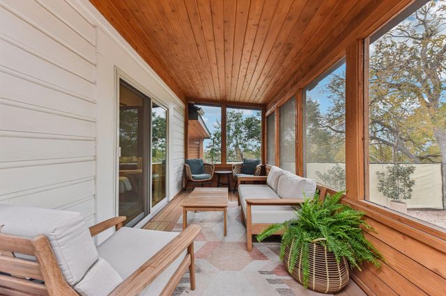 1101 Manlove ST, Austin, TX 78741