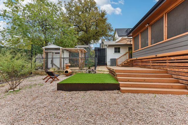 1101 Manlove ST, Austin, TX 78741