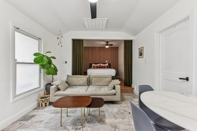 1101 Manlove ST, Austin, TX 78741