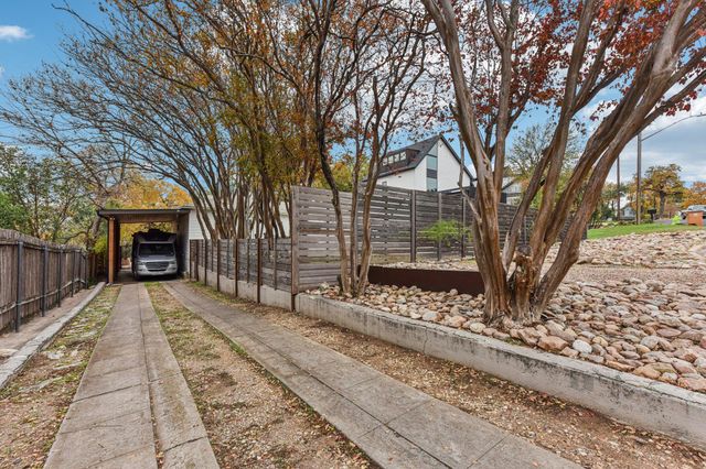 1101 Manlove ST, Austin, TX 78741