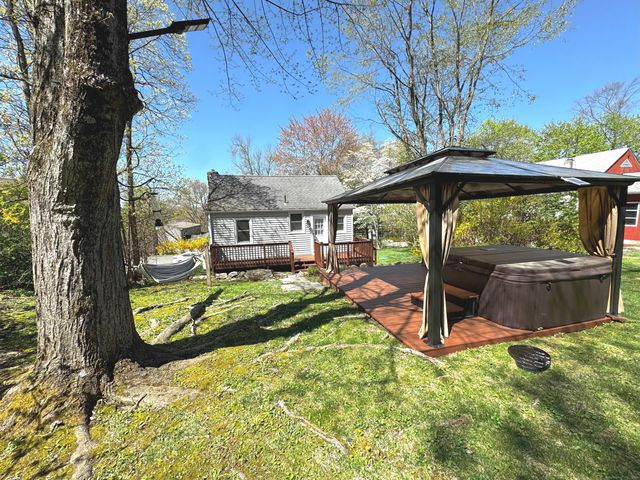6 Fulton Drive, New Fairfield, CT 06812