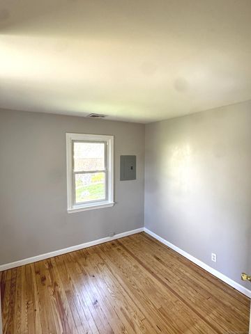 6 Fulton Drive, New Fairfield, CT 06812