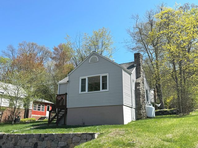 6 Fulton Drive, New Fairfield, CT 06812