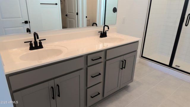 15212 W GRAY FOX Trail, Surprise, AZ 85387