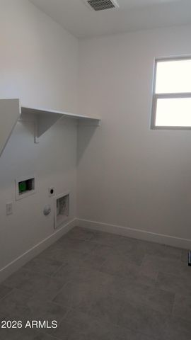 15212 W GRAY FOX Trail, Surprise, AZ 85387