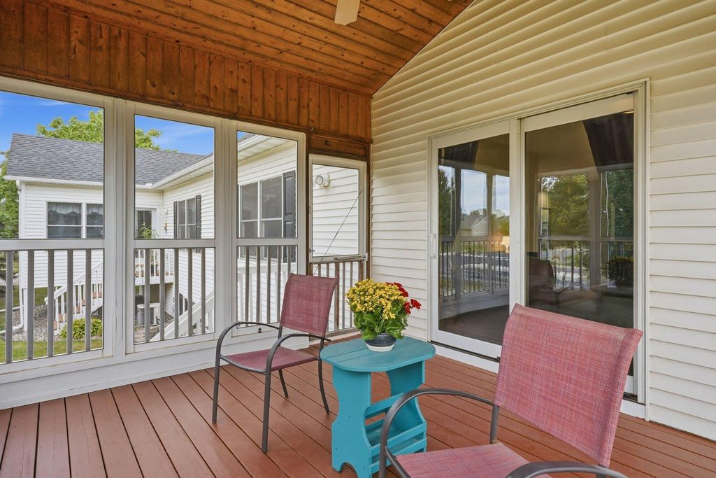 802 Saint Lawrence Drive, Northfield, MN 55057 — photo 3
