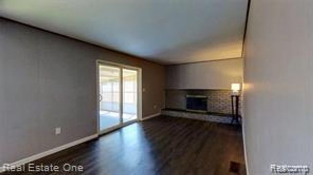 41744 Mae Wood Drive, Sterling Heights, MI 48313