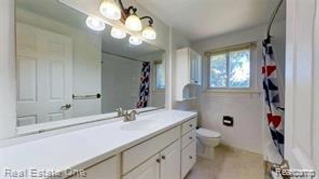 41744 Mae Wood Drive, Sterling Heights, MI 48313