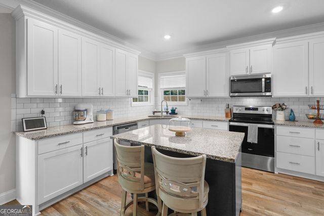 120 Baker Field Lane SE, Ludowici, GA 31316