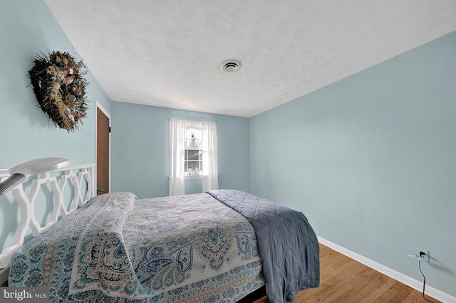 88 WOOSAMONSA RD, Pennington, NJ 08534