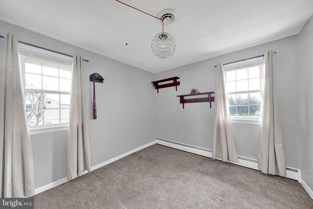 88 WOOSAMONSA RD, Pennington, NJ 08534
