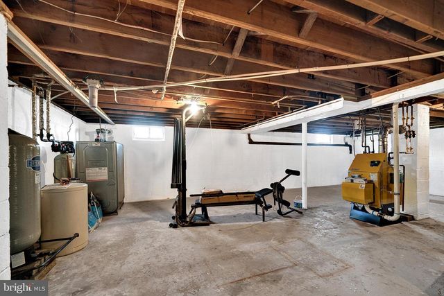 88 WOOSAMONSA RD, Pennington, NJ 08534