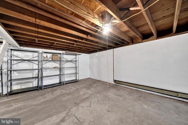 88 WOOSAMONSA RD, Pennington, NJ 08534