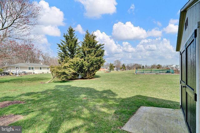 88 WOOSAMONSA RD, Pennington, NJ 08534