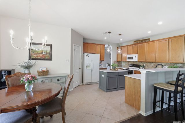 5830 Holbrook Way, San Antonio, TX 78253