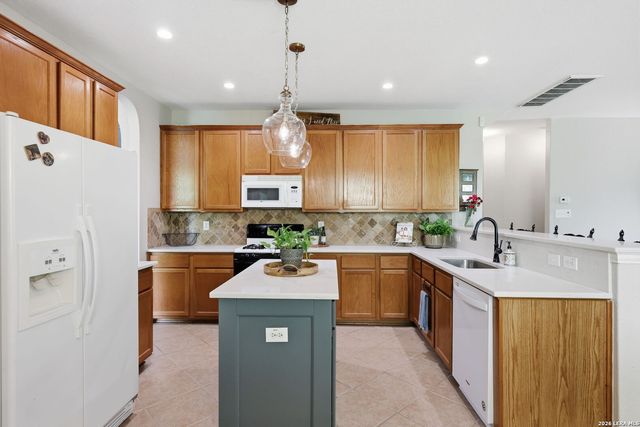 5830 Holbrook Way, San Antonio, TX 78253