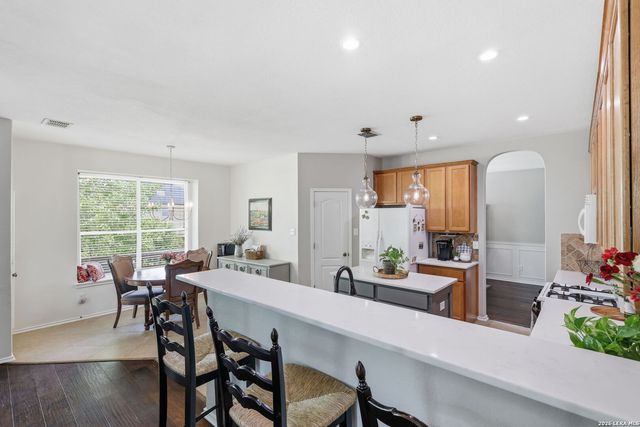 5830 Holbrook Way, San Antonio, TX 78253