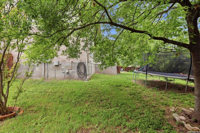 5830 Holbrook Way, San Antonio, TX 78253