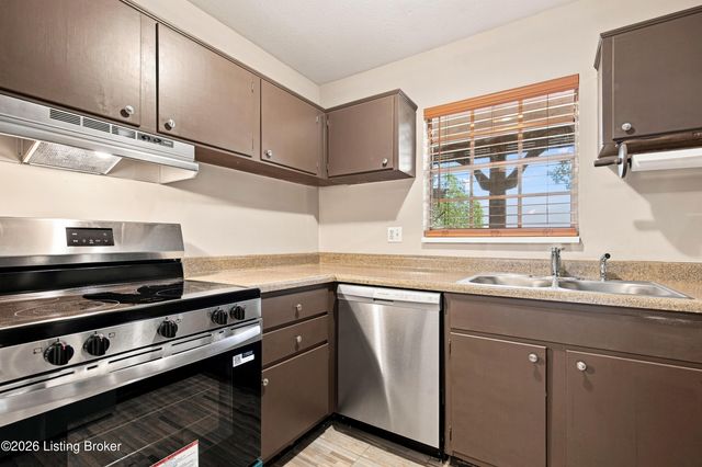 221 N Clifton Ave 14, Louisville, KY 40206