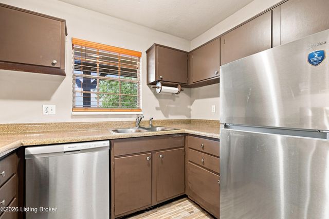 221 N Clifton Ave 14, Louisville, KY 40206
