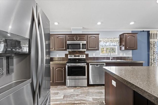 1910 NE 155TH COURT, Williston, FL 32696