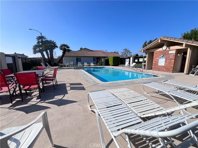 8828 La Zana Court, Fountain Valley, CA 92708