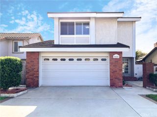 8828 La Zana Court, Fountain Valley, CA 92708