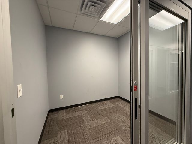 3580 Utica Ridge Road, Bettendorf, IA 52722