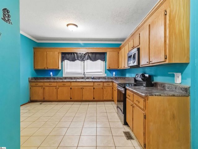 8768 Highway 92, Enoree, SC 29335