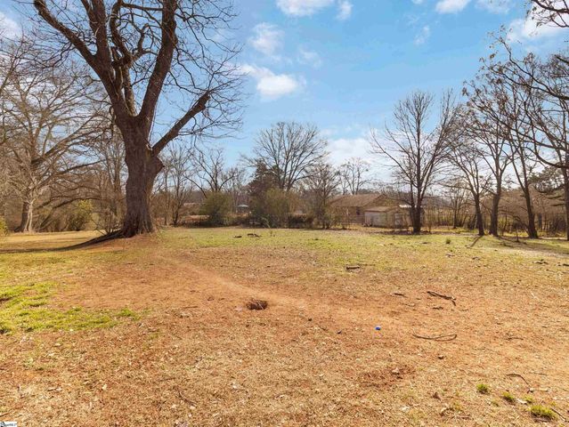 8768 Highway 92, Enoree, SC 29335