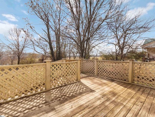 8768 Highway 92, Enoree, SC 29335