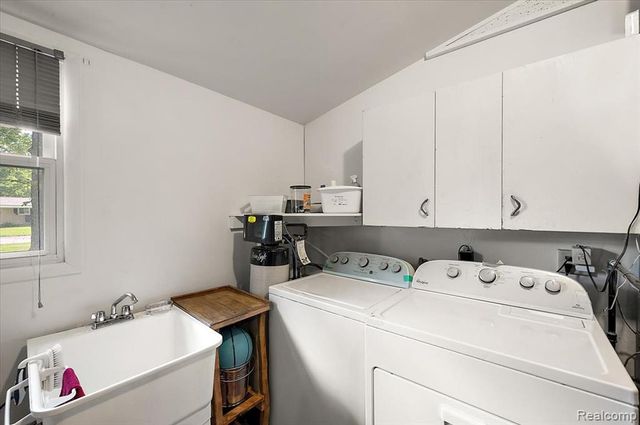 5011 Cecelia Ann Avenue, Clarkston, MI 48346