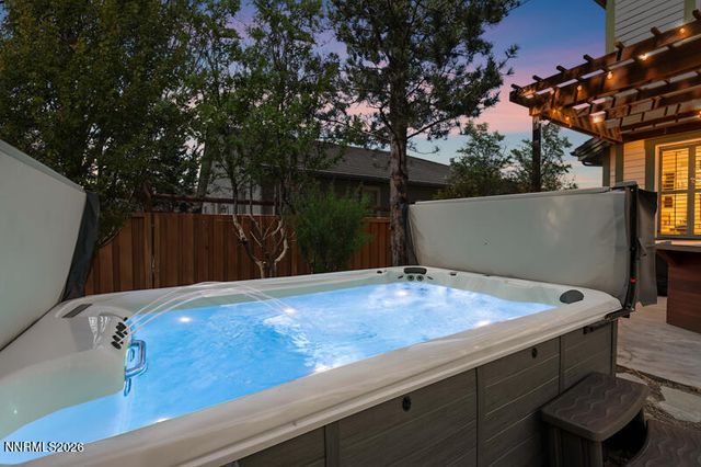 6501 Lonnie Court, Sparks, NV 89436