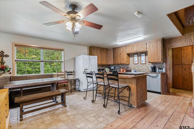 310 North Lake Drive, Murchison, TX 75778