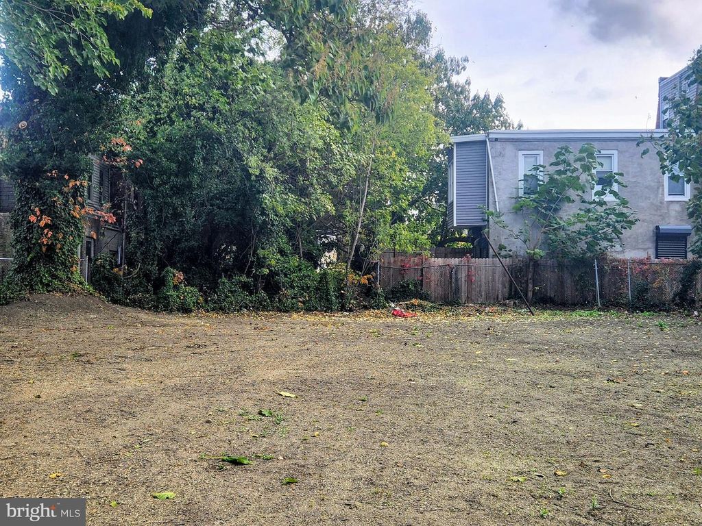 2805 N BROAD ST, Philadelphia, PA 19132